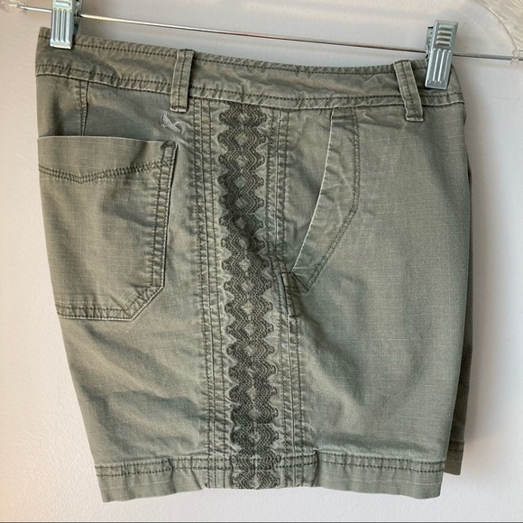 Eddie Bauer Short - Picture 5 of 7